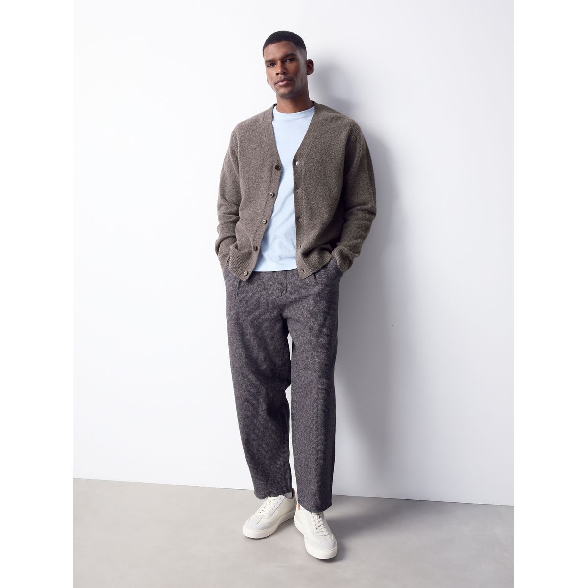 Cardigan décontracté confortable avec laine naturel, NEXT