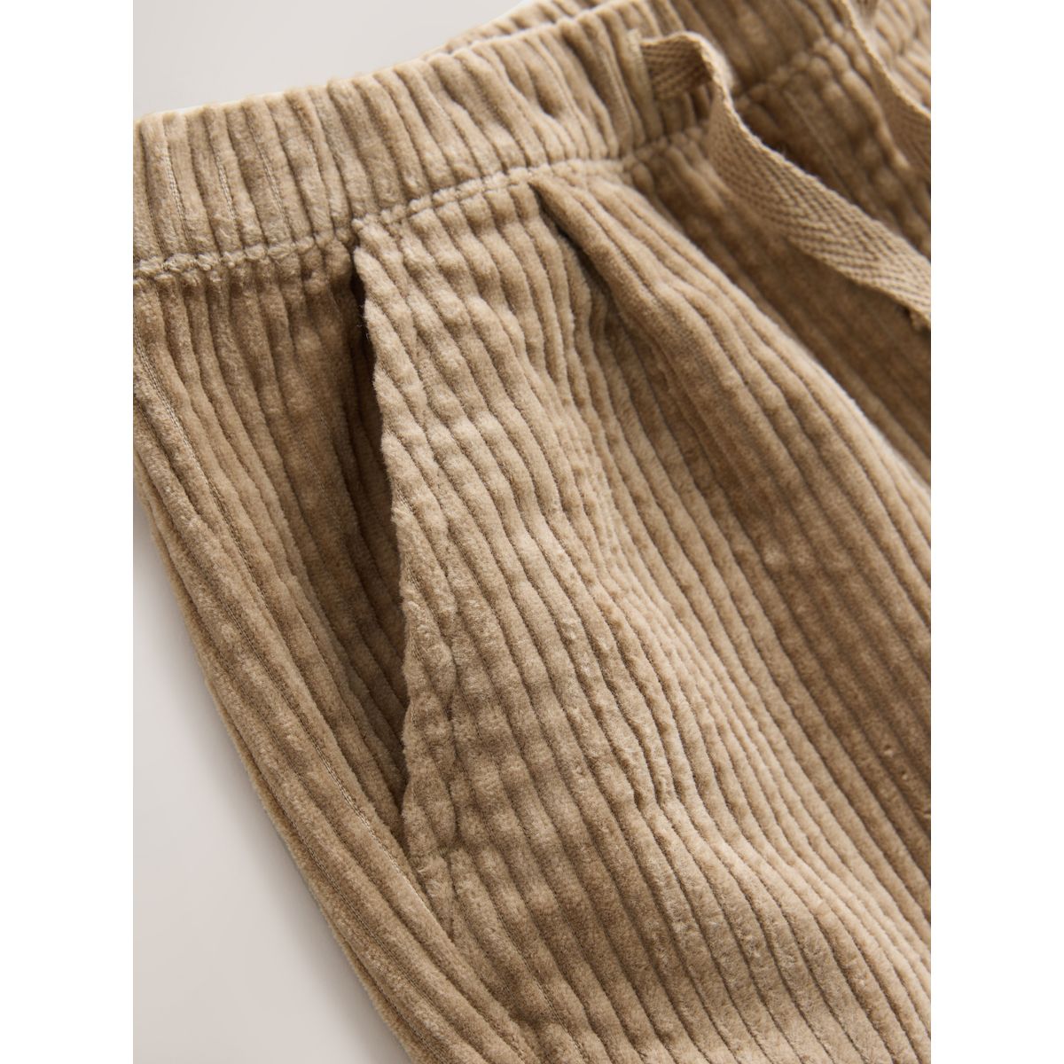 Pantalon en velours côtelé texturé beige pierre, NEXT