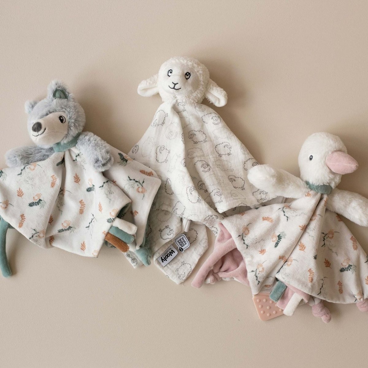 Doudou plat blanc, bleu, rose, TROIS KILOS SEPT