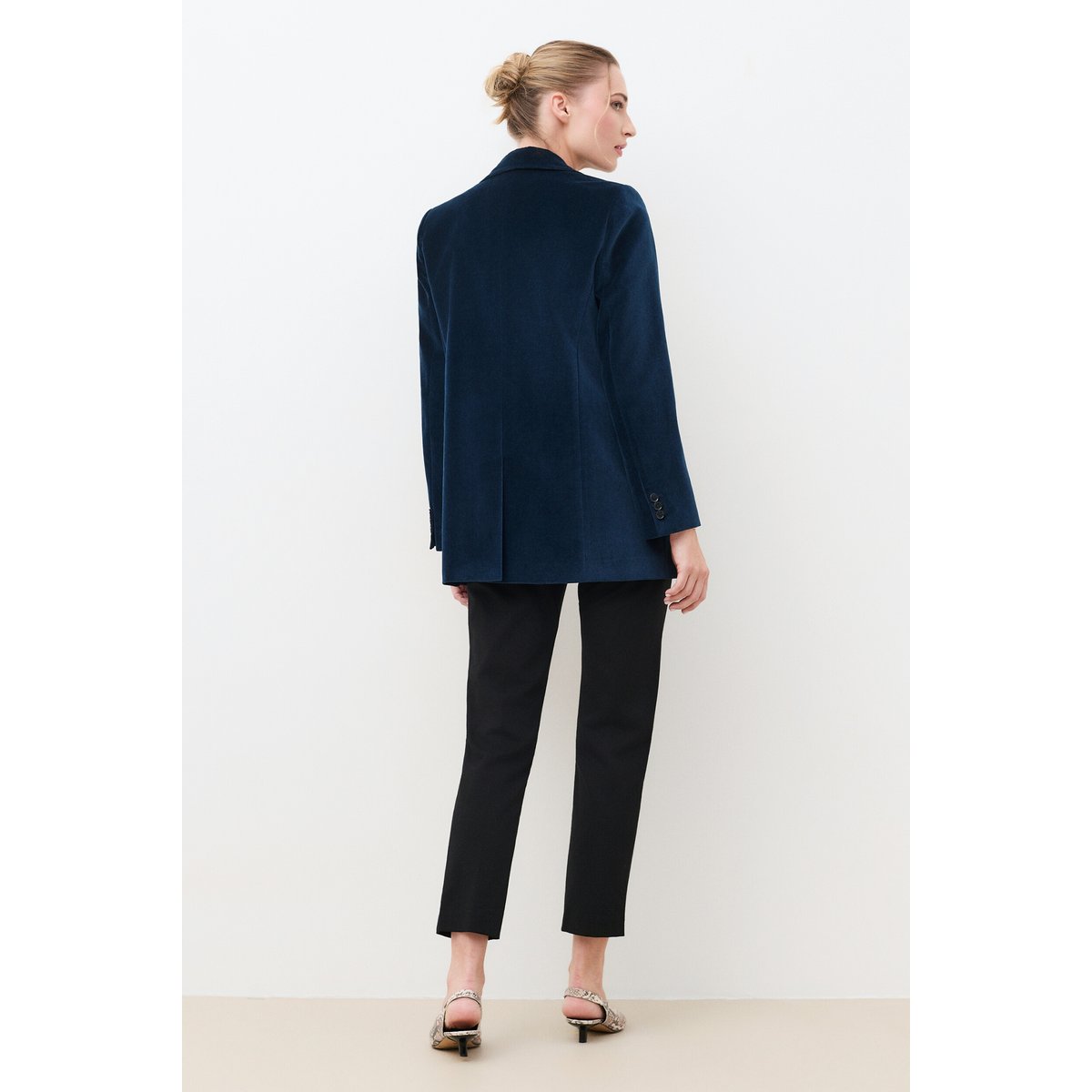 Veste droite col tailleur VOLTIGEVELOURS bleu marine, CAROLL
