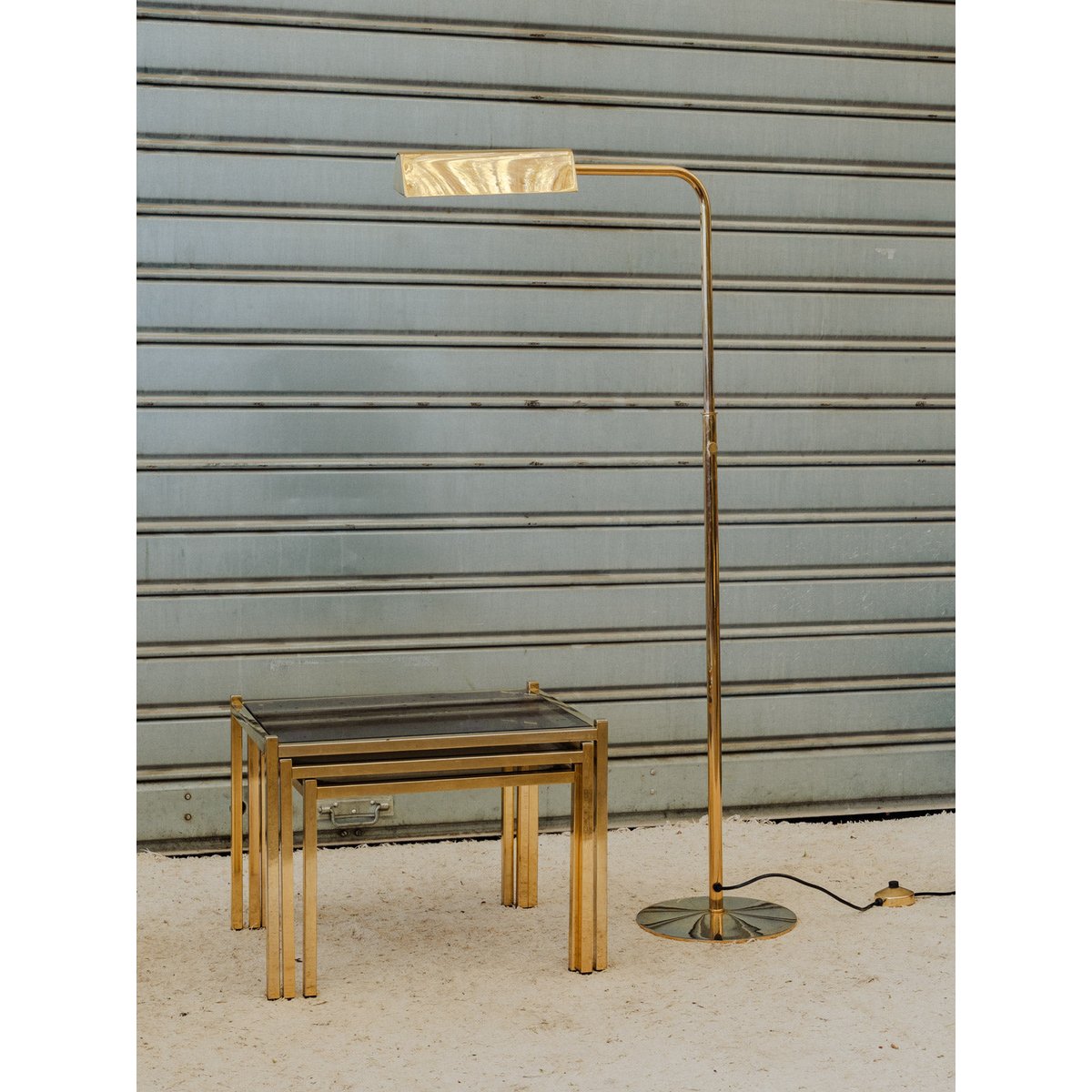 Lampadaire en métal doré Julien N°431 - Bon état doré, DEBONGOUT