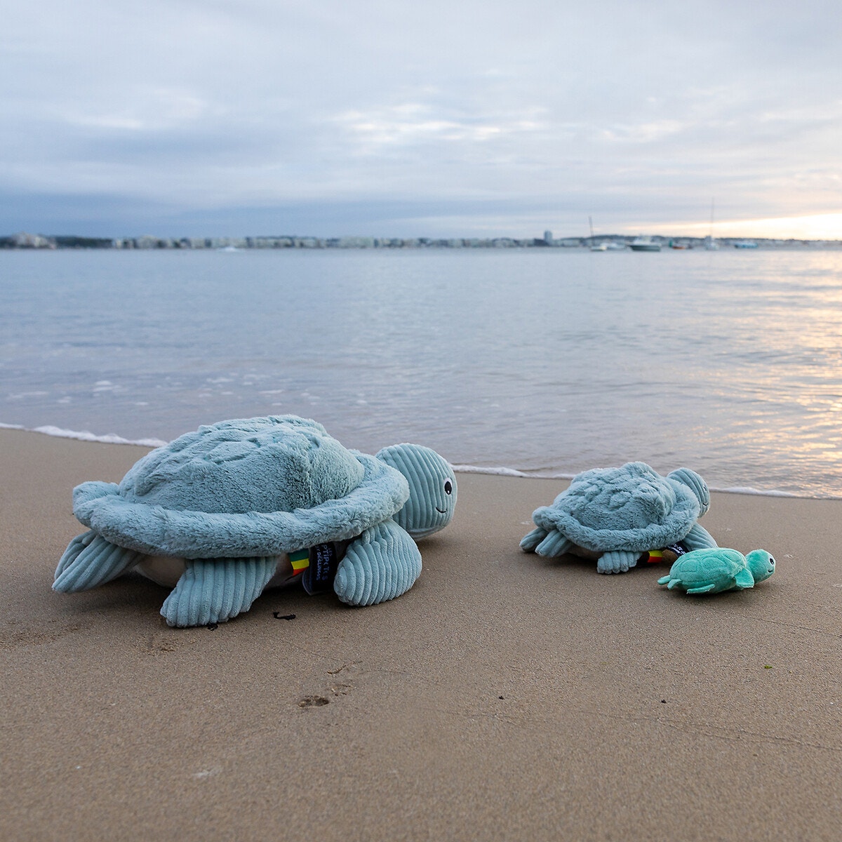 Peluche Sauvenou Tortue Maman Et Bébé menthe, LES PTIPOTOS