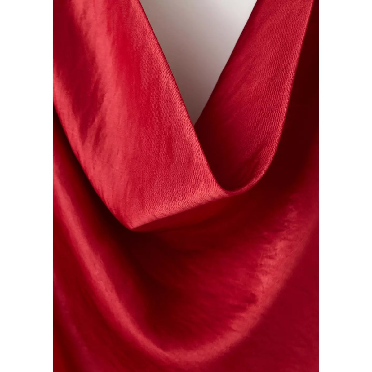 Top halter à encolure drapé rouge, MANGO