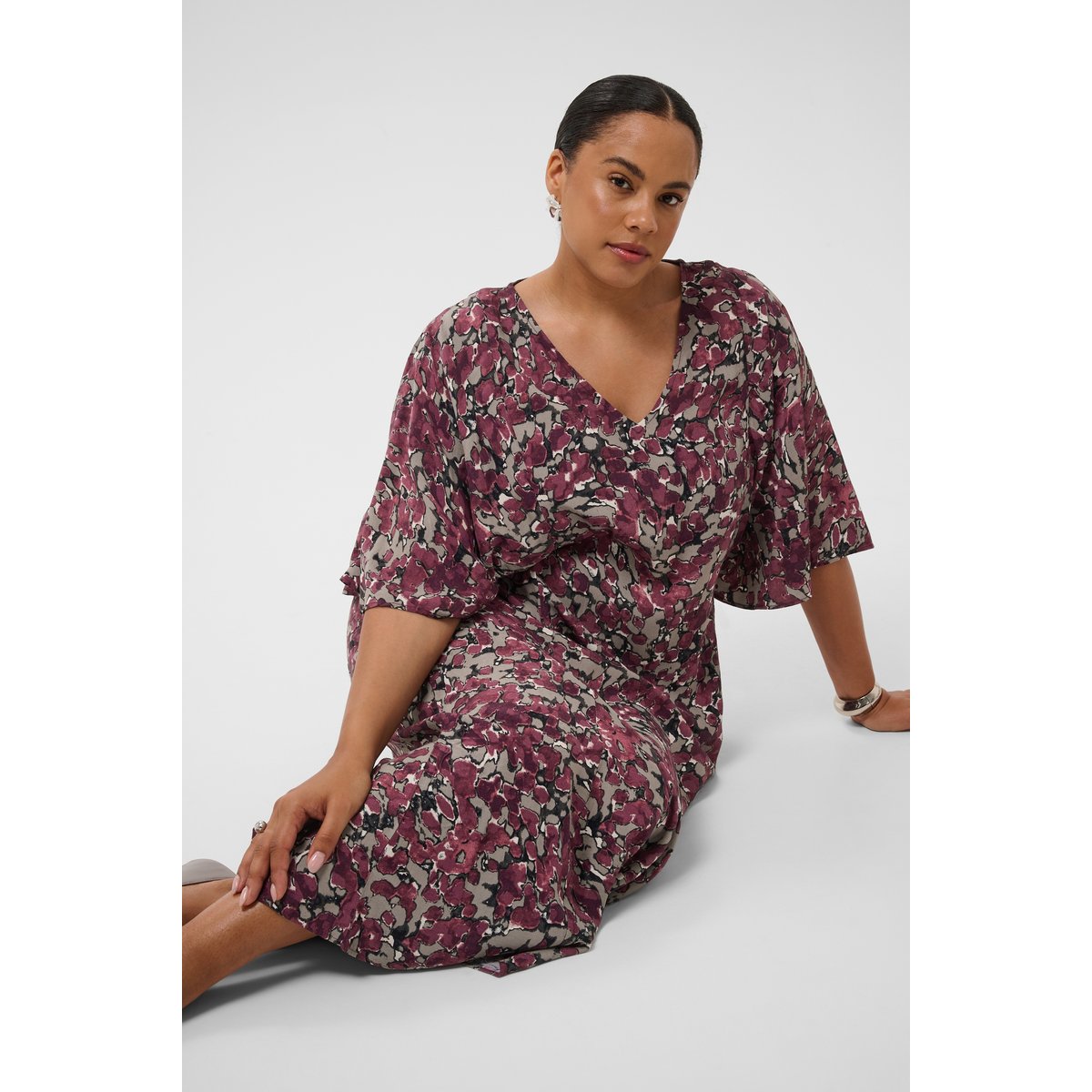 Robe marron fudge abstract animal, KAFFE CURVE