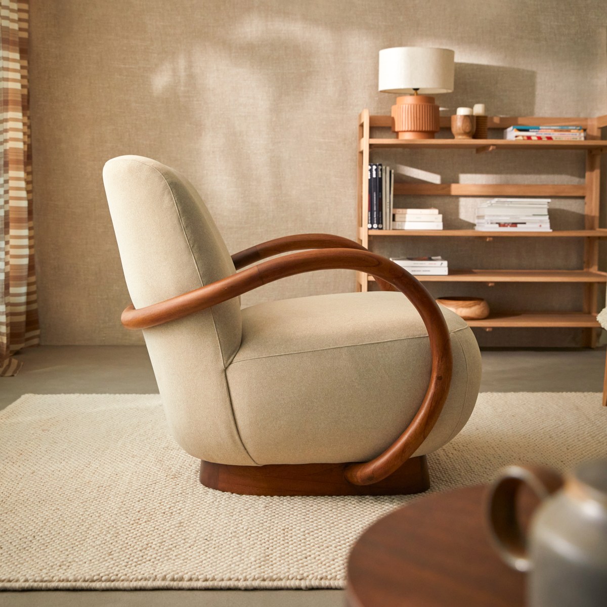 Fauteuil en Tissu massif, TERESA beige, TIKAMOON