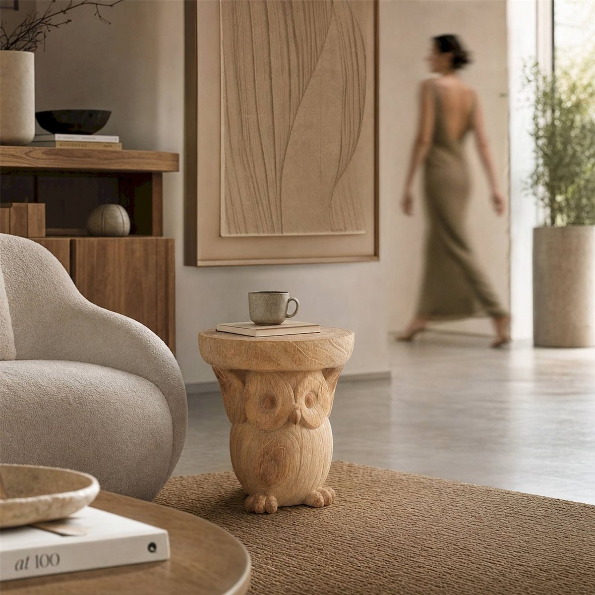 Table d'appoint hibou en résine beige effet bois, RECOLLECTION