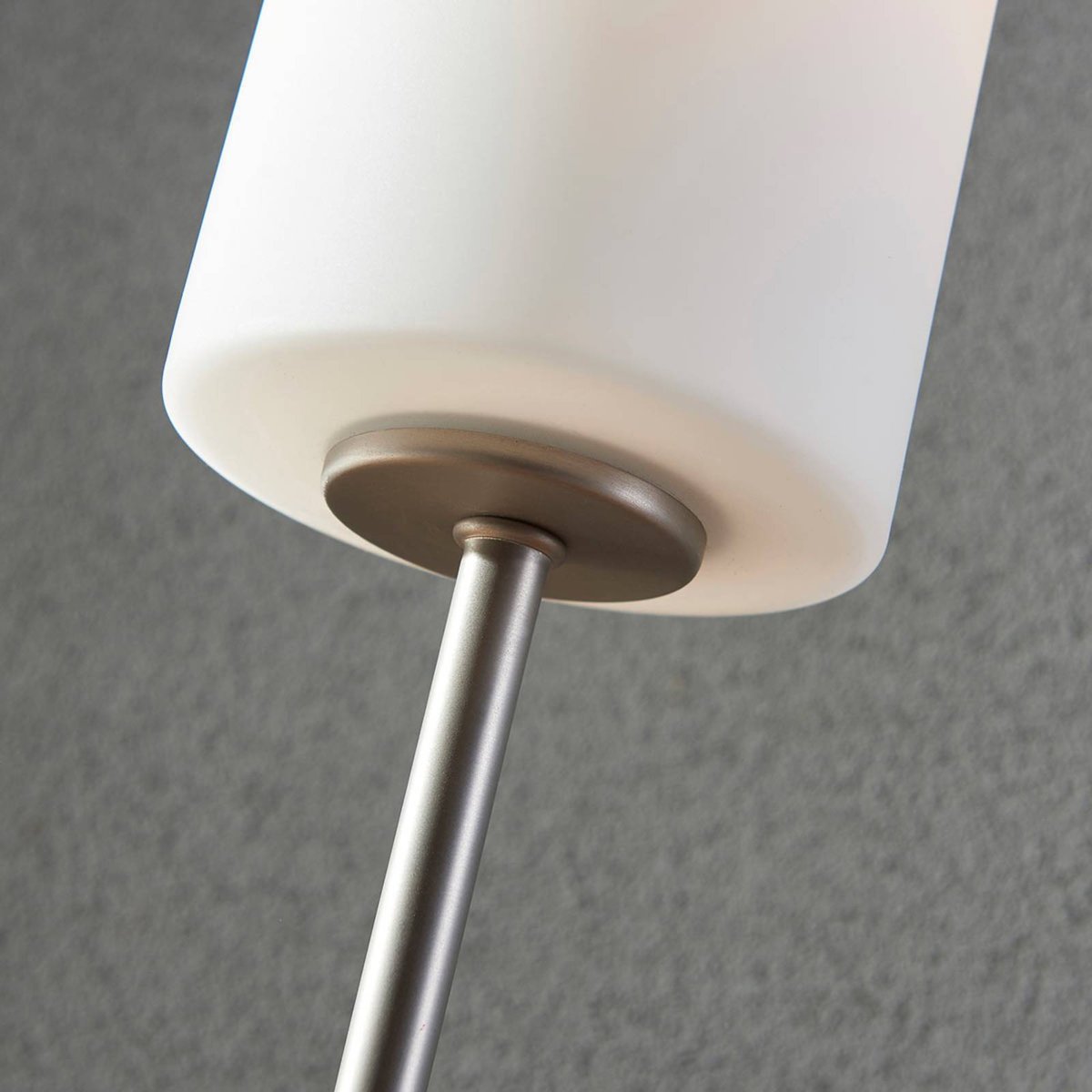 Lampe à poser en verre moderne, Felice blanc, nickel satiné, LINDBY