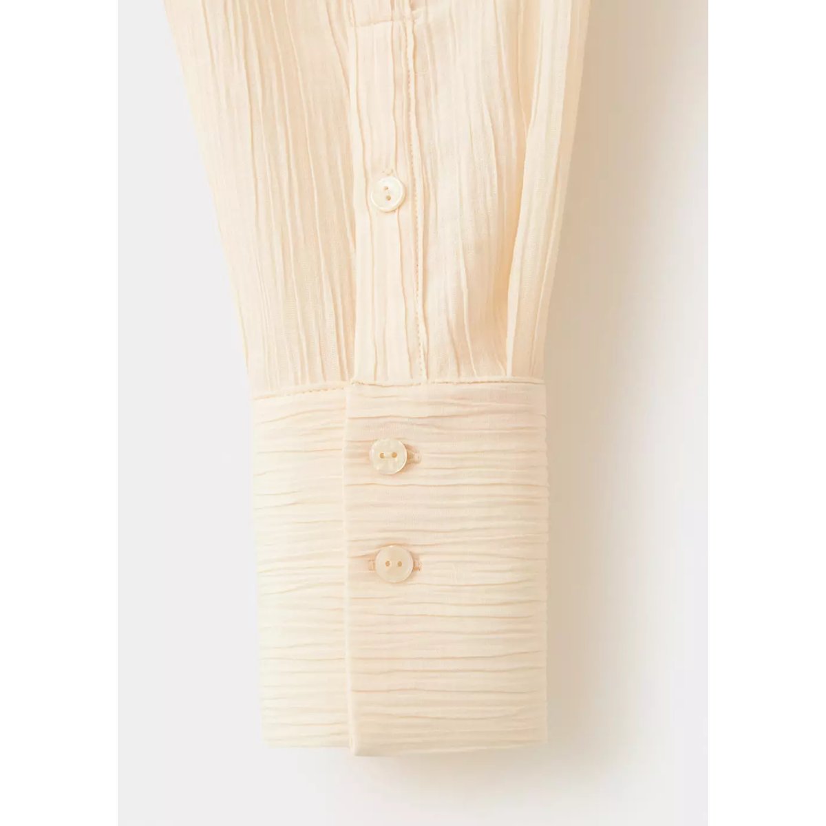 Blouse fluide volantée écru, MANGO