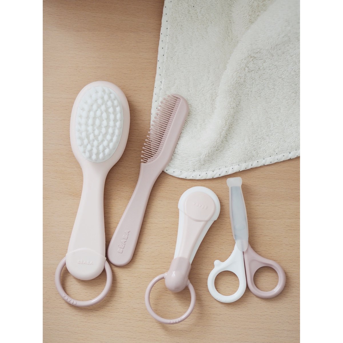 Coupe ongle pour bébé avec bout rond rose ancienne, BEABA