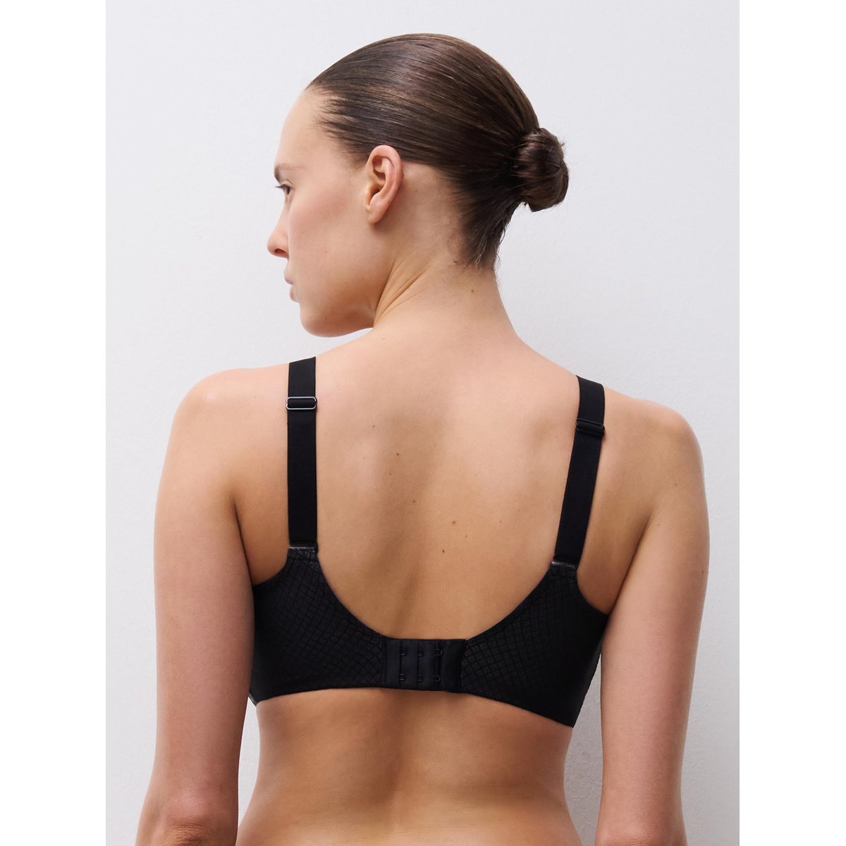 Soutien-gorge moulé emboîtant SPORT noir, CHANTELLE