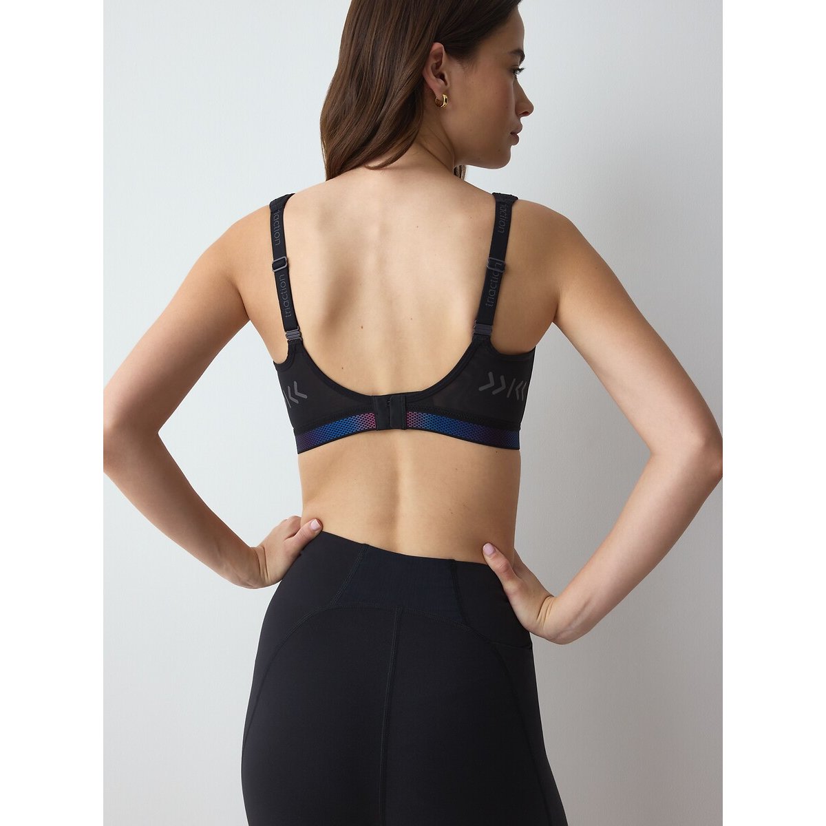 Triaction Cardio Minimiser Sports Bra black, TRIUMPH
