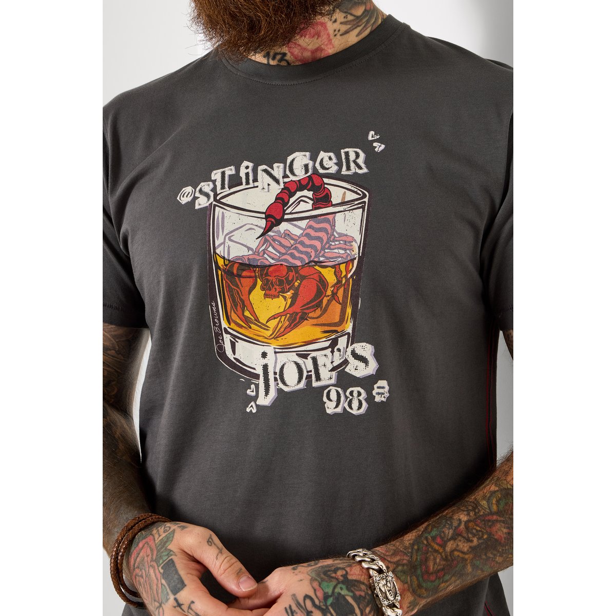 T-shirt graphique scorpion gris, JOE BROWNS