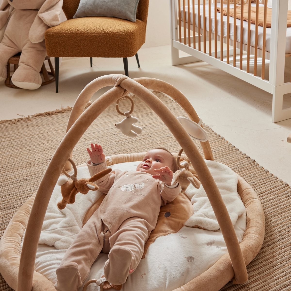 Tapis d'éveil avec arches ecru, blanc, marron, NOUKIE'S