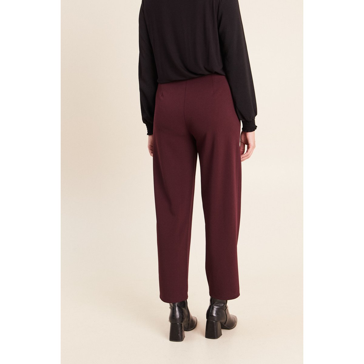 Pantalon bordeaux, BREAL