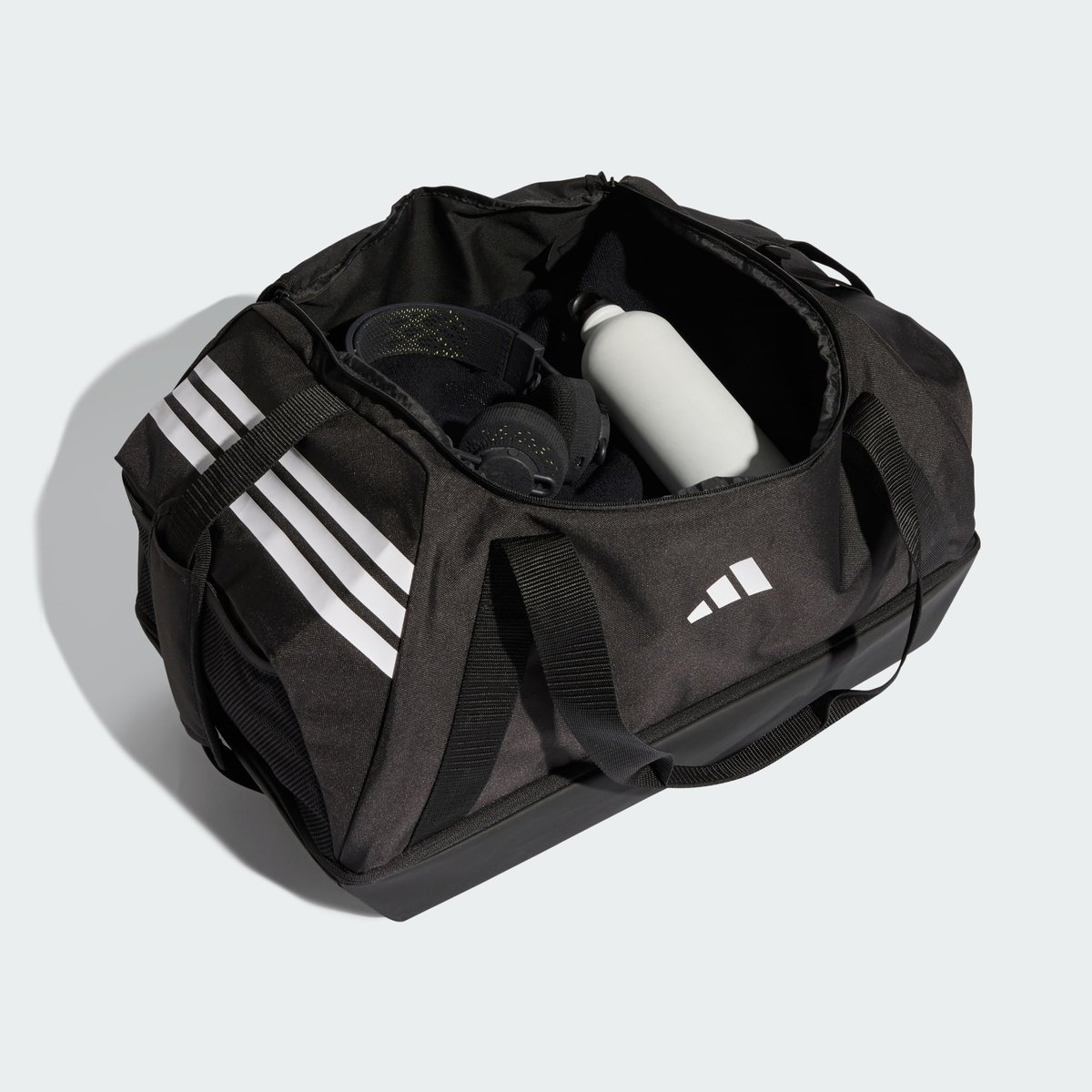 Sac Tiro Moyen Avec Compartiment Inférieur Sac Tiro Moyen Avec Compartiment Inférieur black / white, adidas Performance