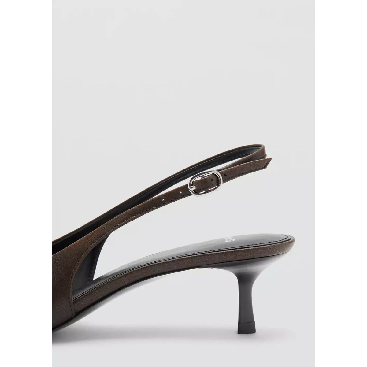 Chaussures à talon effet usé chocolat, MANGO
