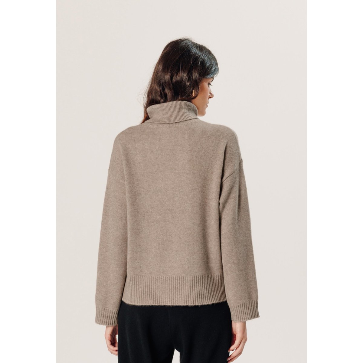 Pull col roulé oversize en cachemire marron taupe, RODIER