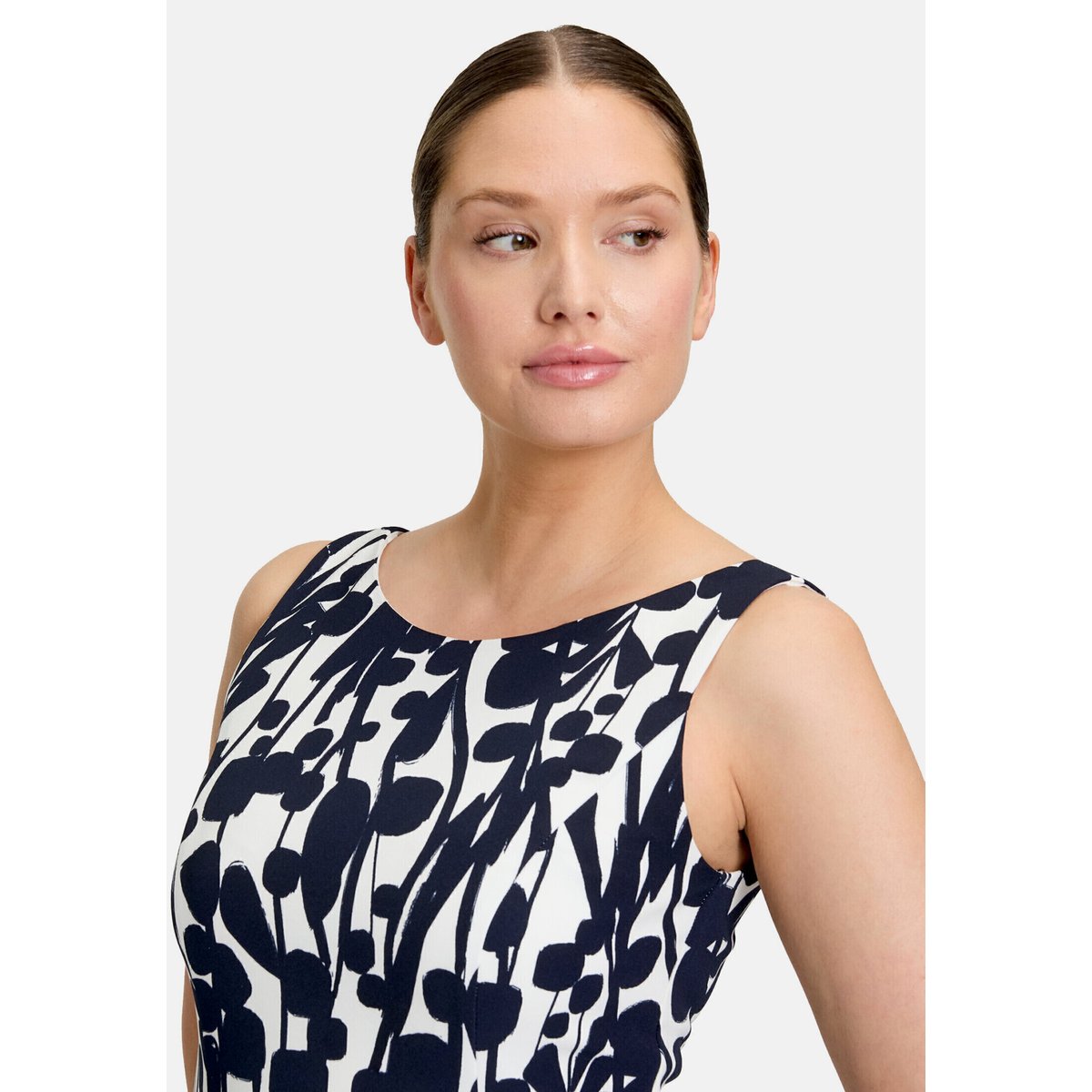 Robe de cocktail à imprimé blanc/bleu, VERA MONT