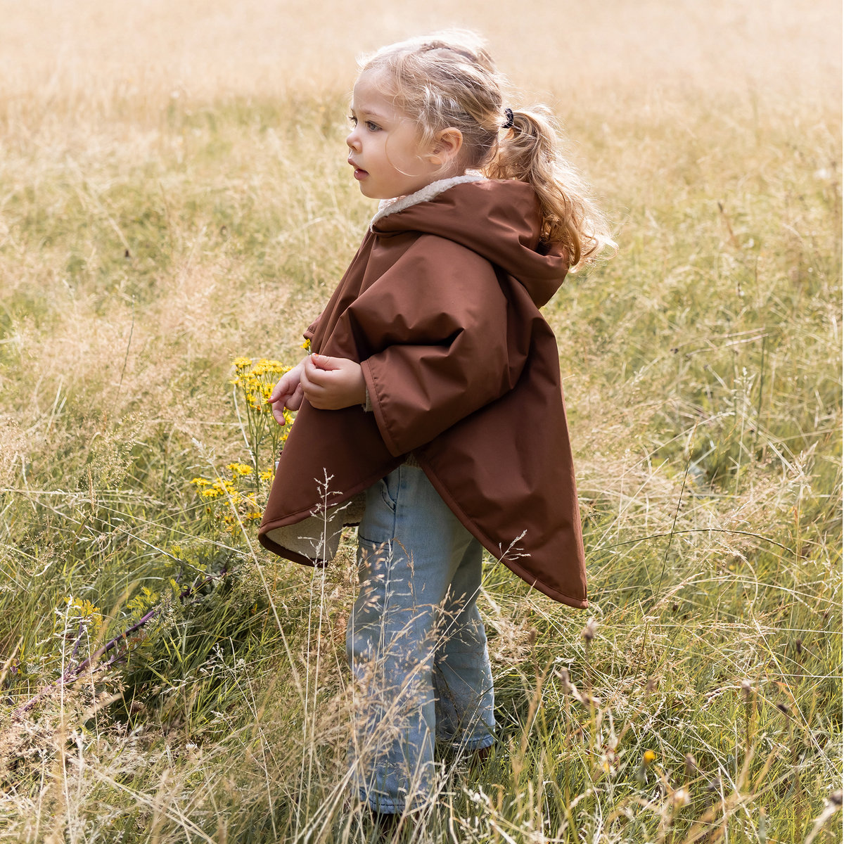 Poncho de voyage bébé pour siège auto - Au chaud sous la pluie choco, BEMINI