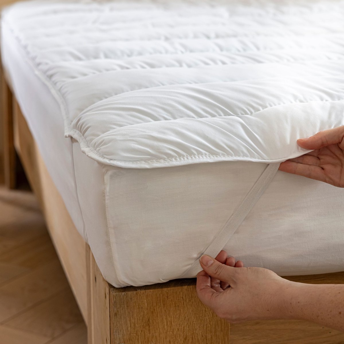 Surmatelas microfibre moelleux anti-acariens blanc, TERRE DE NUIT