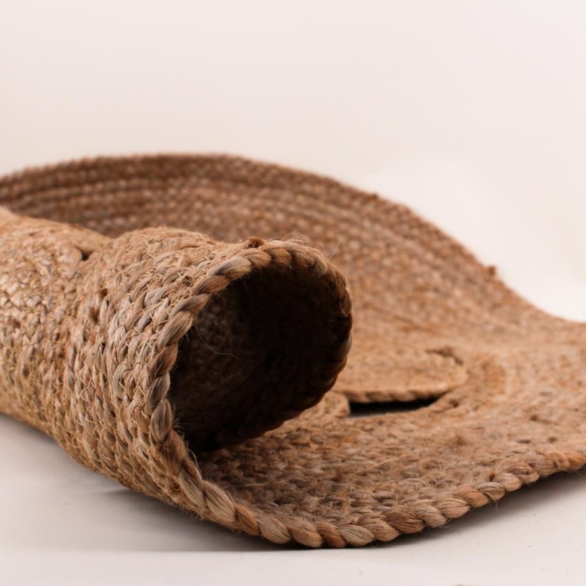 Tapis en jute rond forme fleur 100cm naturel, ORNAMI