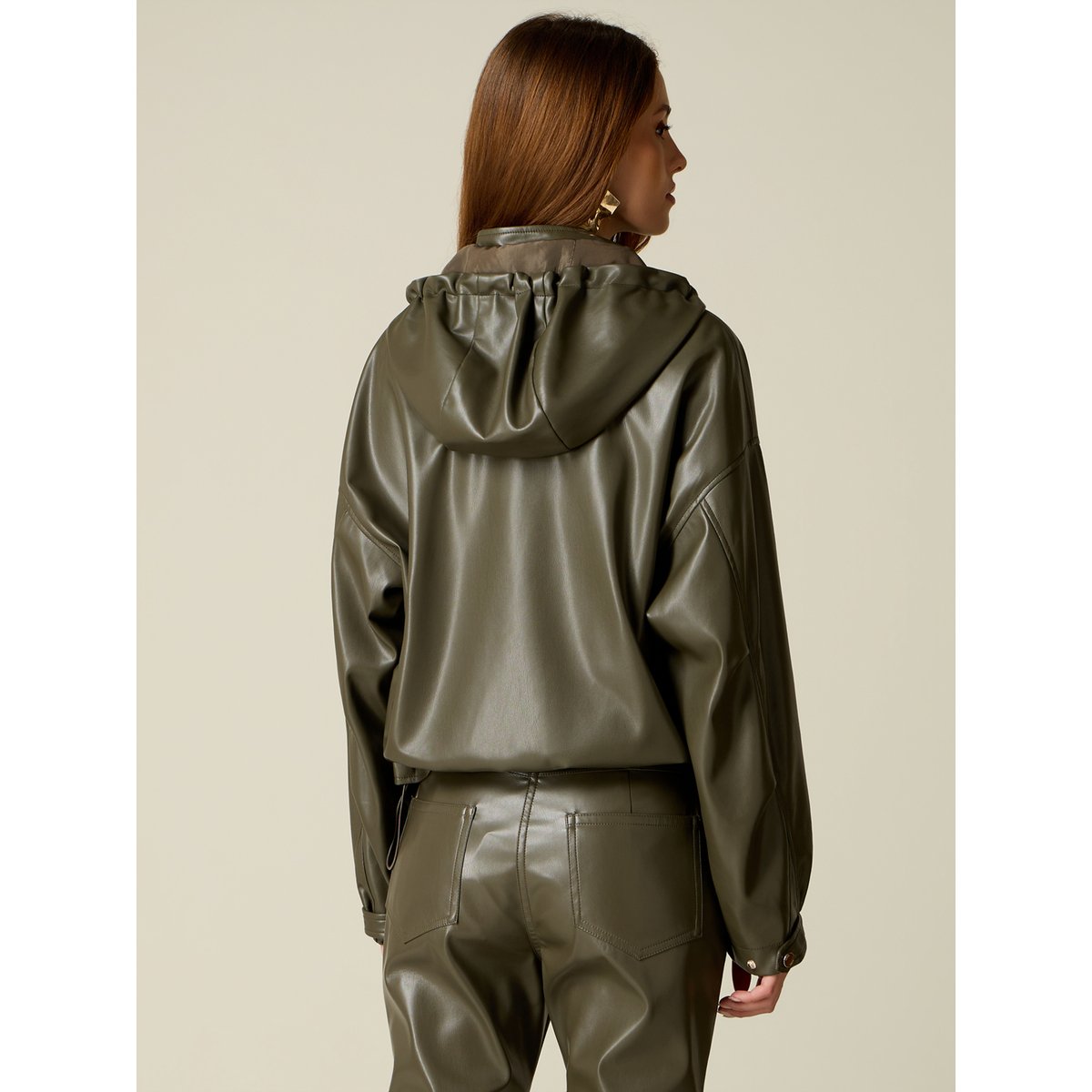 Veste avec capuche et poches verde militare, OLTRE