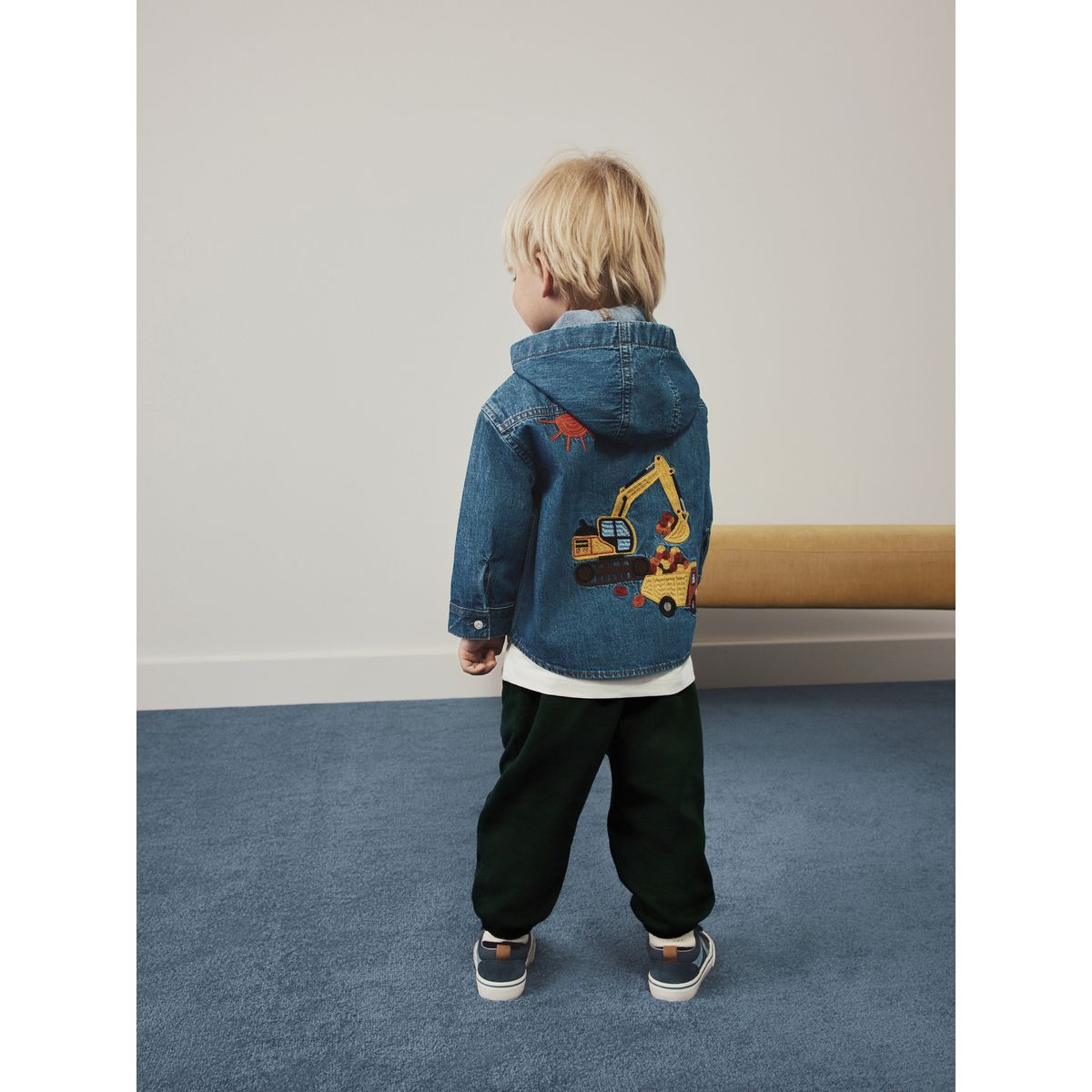 Surchemise à capuche et manches longues transport de broderie sur denim, NEXT