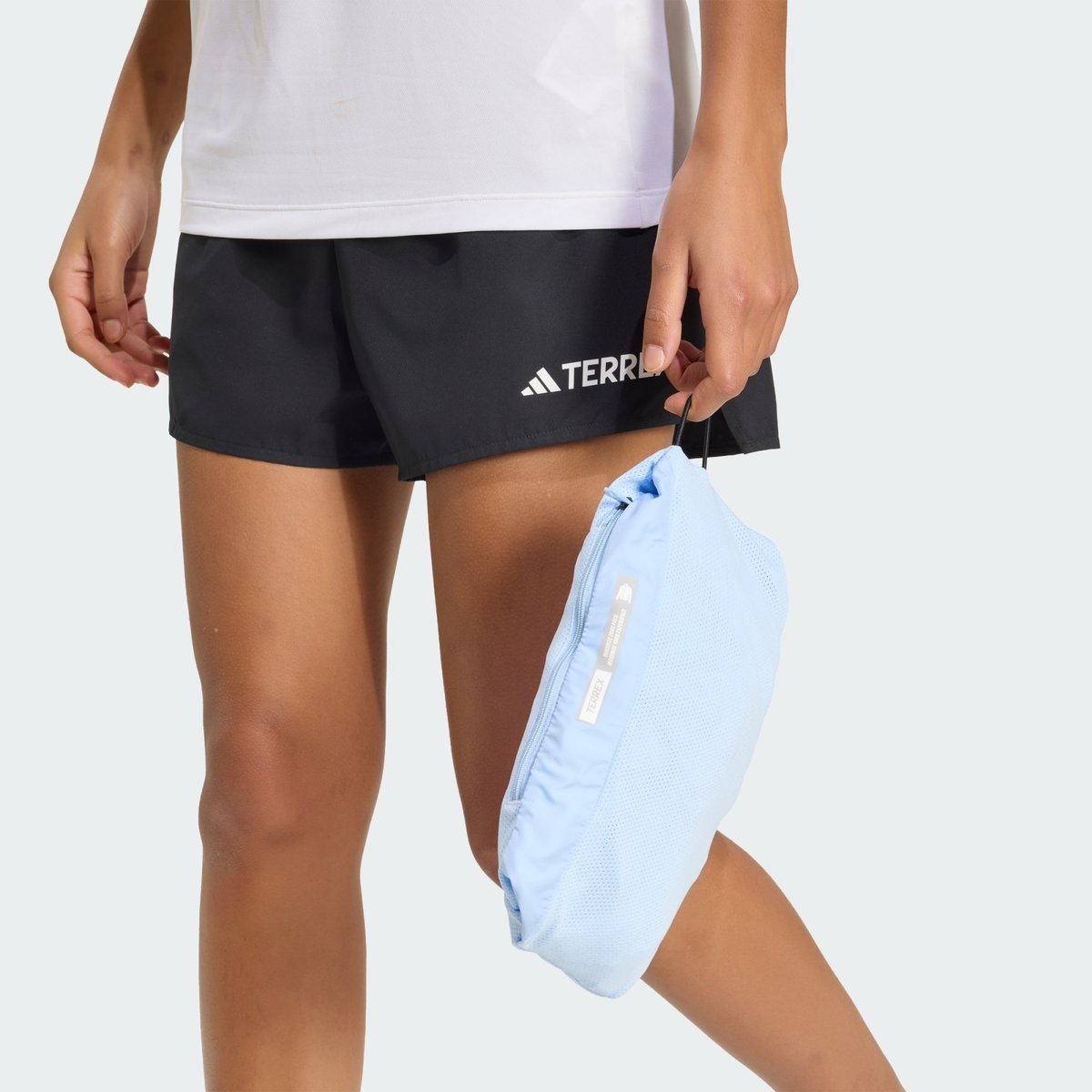 Veste Coupe-Vent Teintée Au Spray Terrex Multi Clima365 Veste Coupe-Vent Teintée Au Spray Terrex Multi Clima365 white / glow blue, adidas Performance