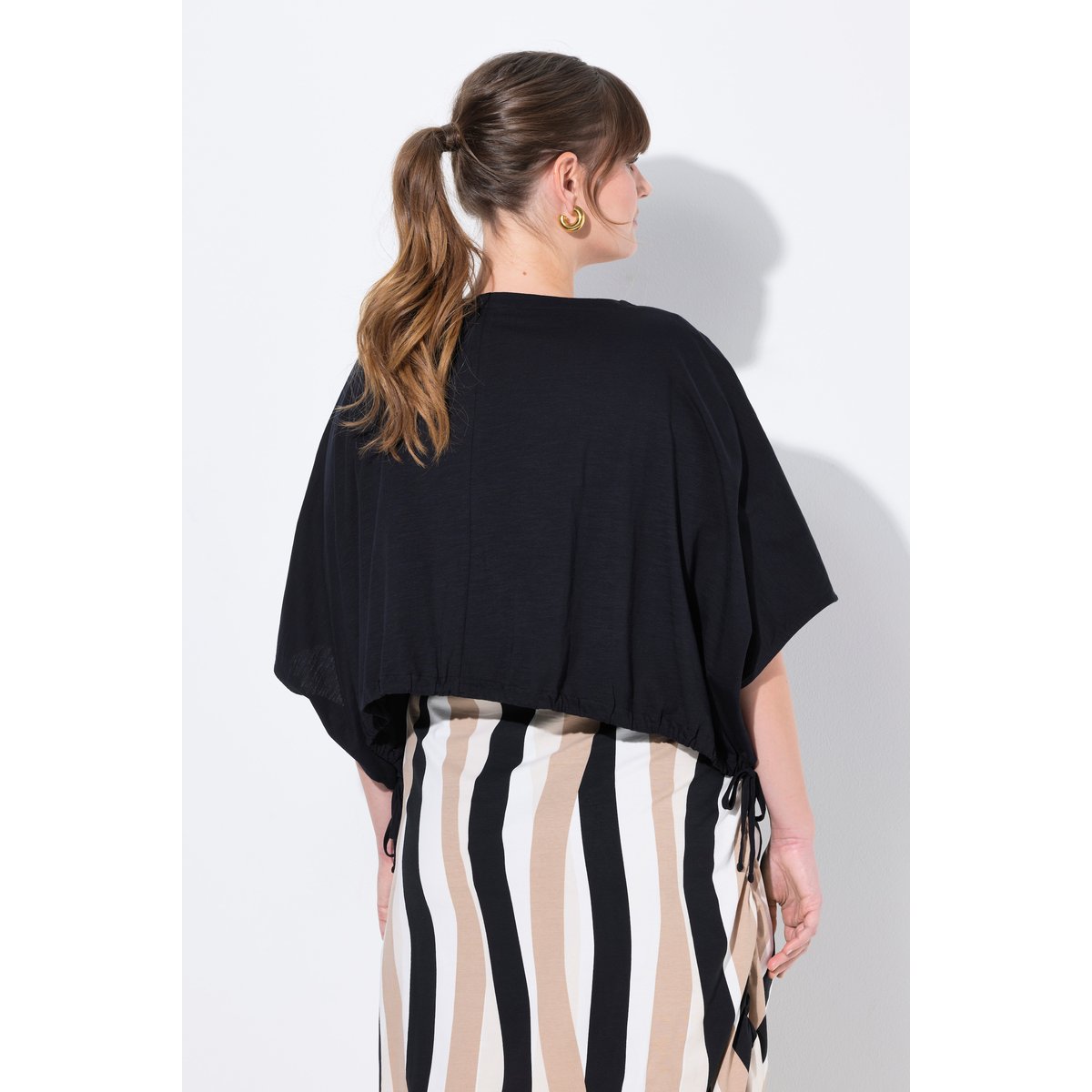 T-shirt, bande d'ourlet, col rond noir, ULLA POPKEN