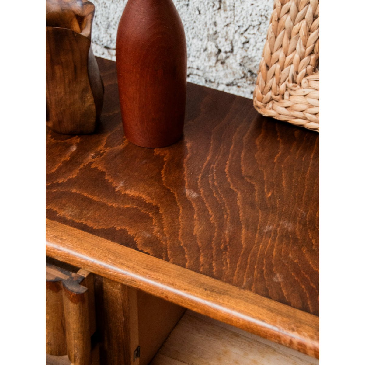 Buffet en bois foncé et doré Gilbert N°810 - Bon état bois foncé, DEBONGOUT
