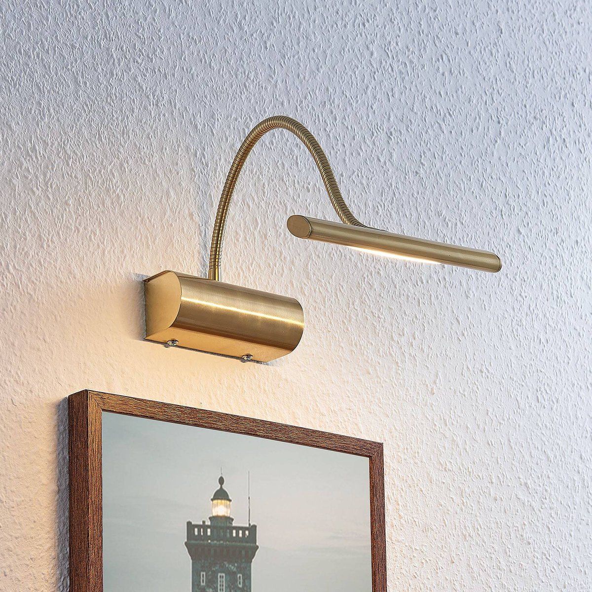 Applique en métal moderneLED, Rakel laiton mat, LINDBY