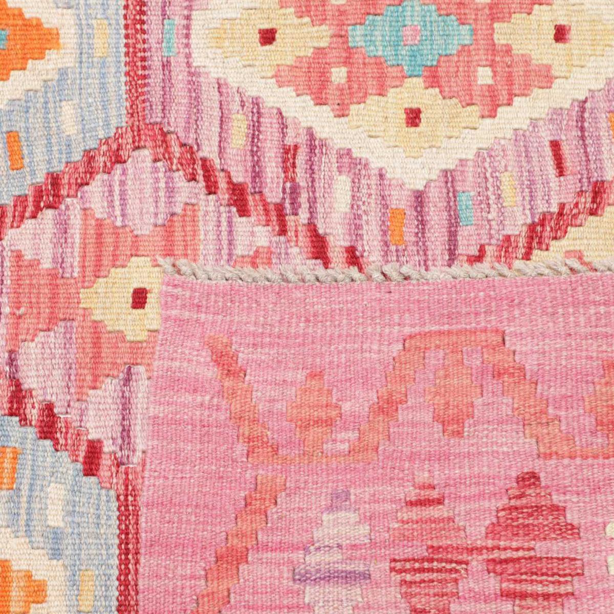 Tapis kilim, motif géométrique, tissé plat en laine naturelle rose, bleu, orange, UN AMOUR DE TAPIS