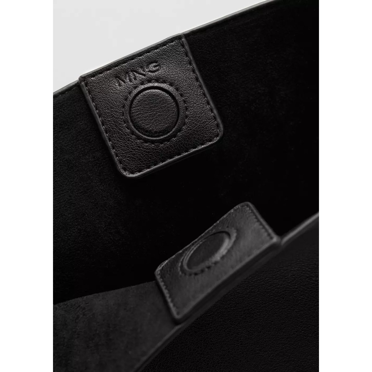 Sac bucket mousqueton noir, MANGO