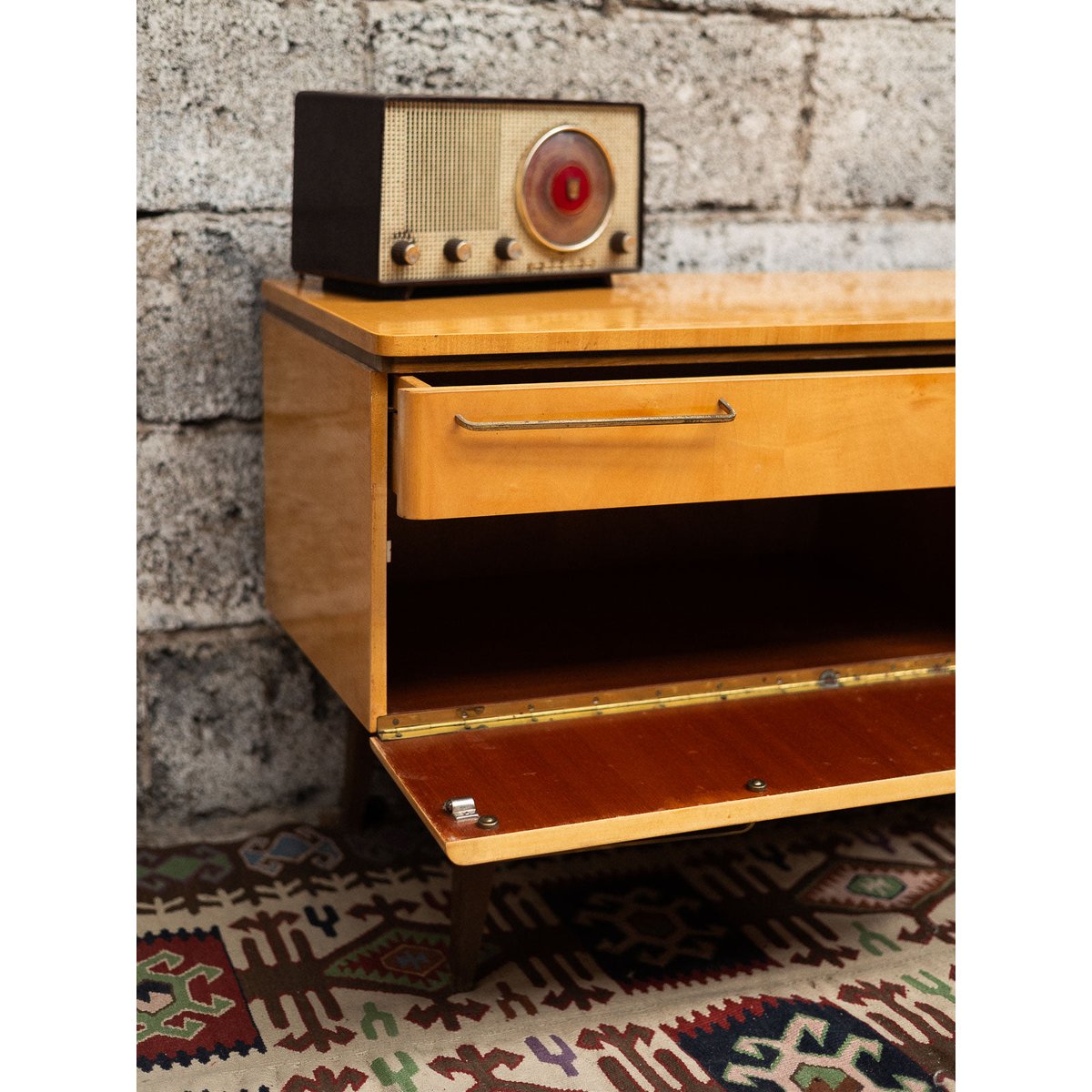 Enfilade au bois clair Margaret N°489 - Bon état bois clair, DEBONGOUT