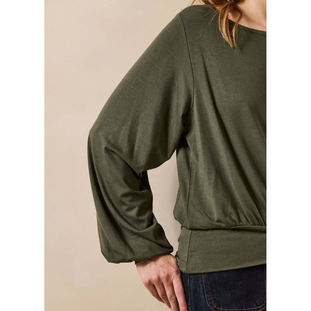 T-shirt manches longues oversize fluide en modal kaki, LA FEE MARABOUTEE