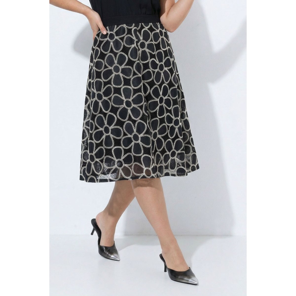 Robe en dentelle noir, ULLA POPKEN