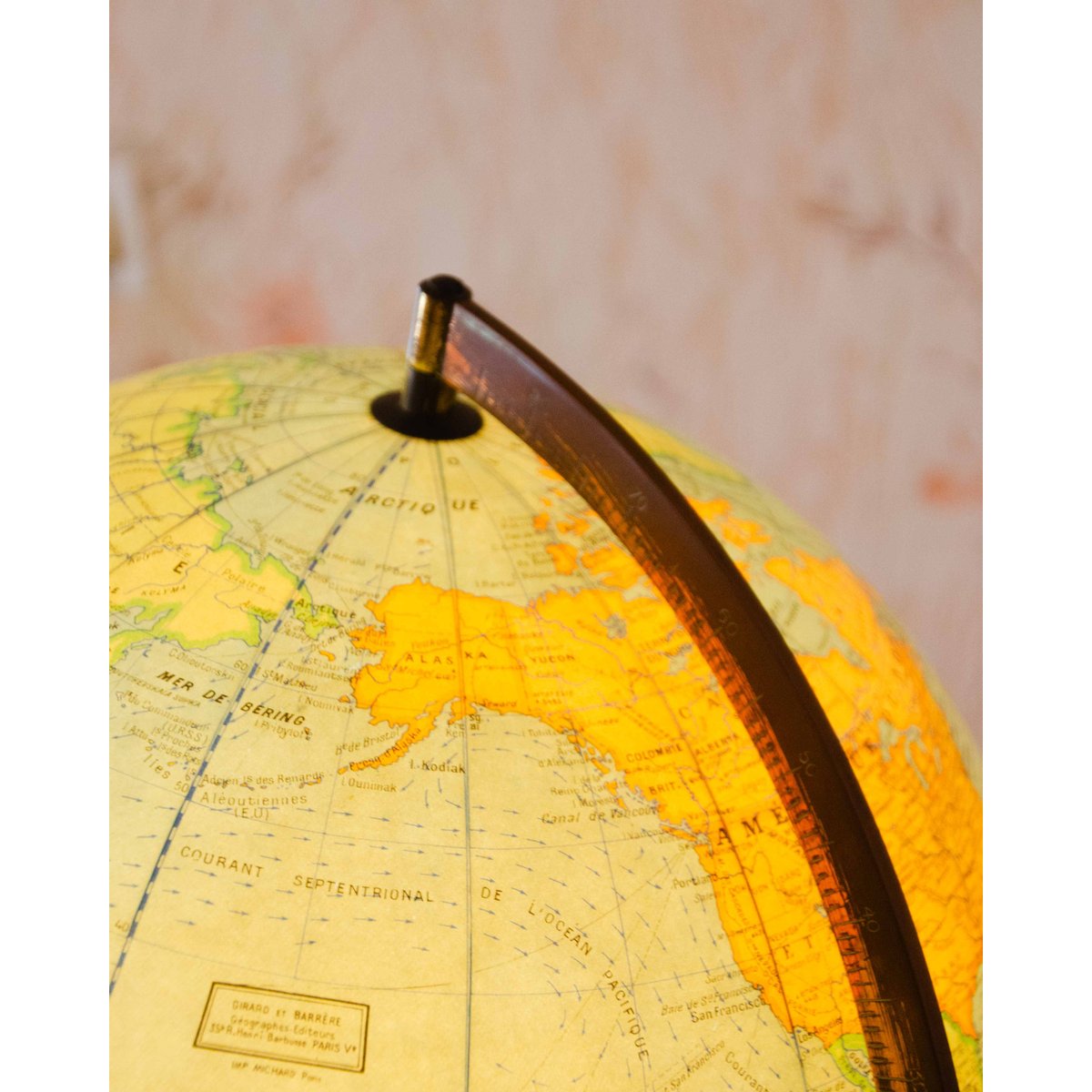 Lampe Globe vintage Julia N°998 - Bon état bois clair, DEBONGOUT