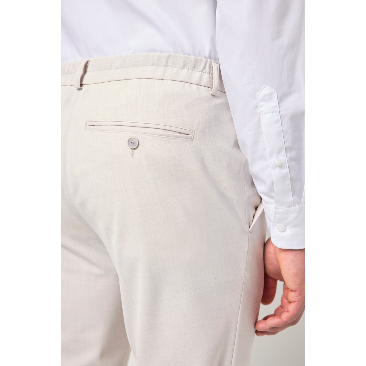 Pantalon de ville avec technologie blanc cassé, JP1880
