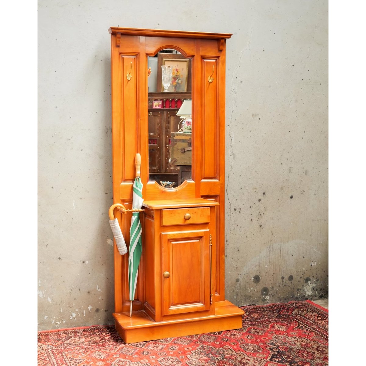 Grand vestiaire en bois Max N°355 - Bon état bois clair, DEBONGOUT