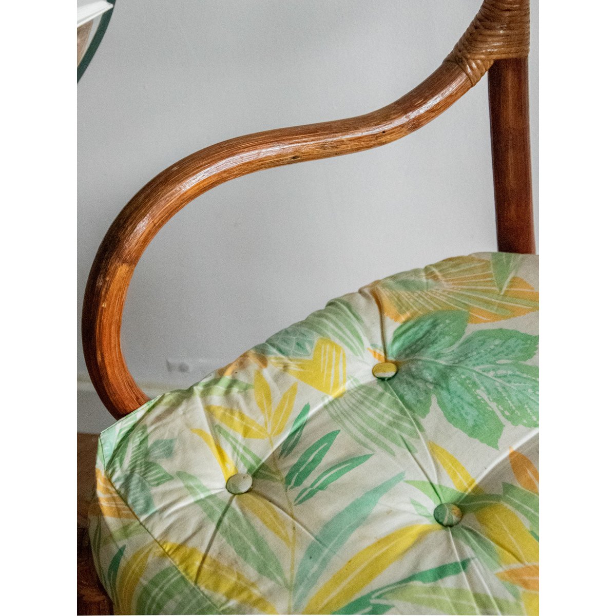 Grand fauteuil en rotin Ernest N°733 - Bon état multicolore, DEBONGOUT