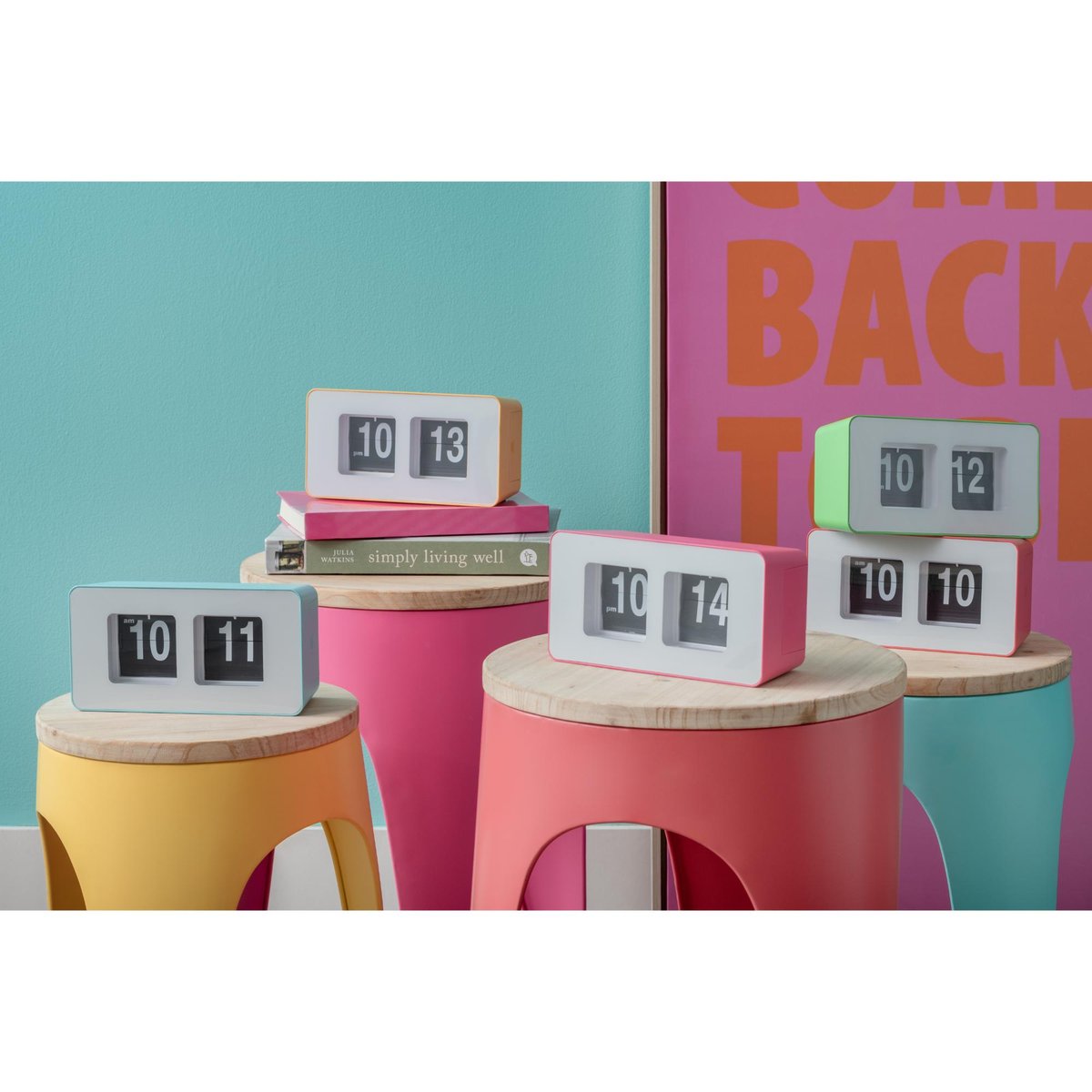 Horloge Murale Thermoplaste FUNKY FLIP turquoise, KARLSSON