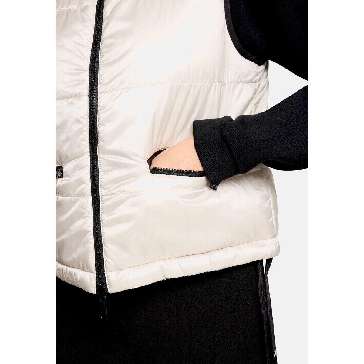 Veste sans manches matelassée à fermeture zippée silky beige, BETTY BARCLAY
