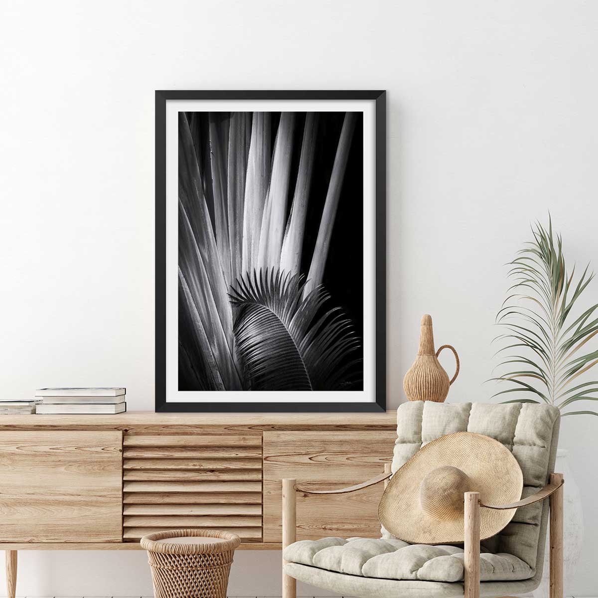 Poster jungle Marbella palm affiche + cadre en bois - noir, HEXOA