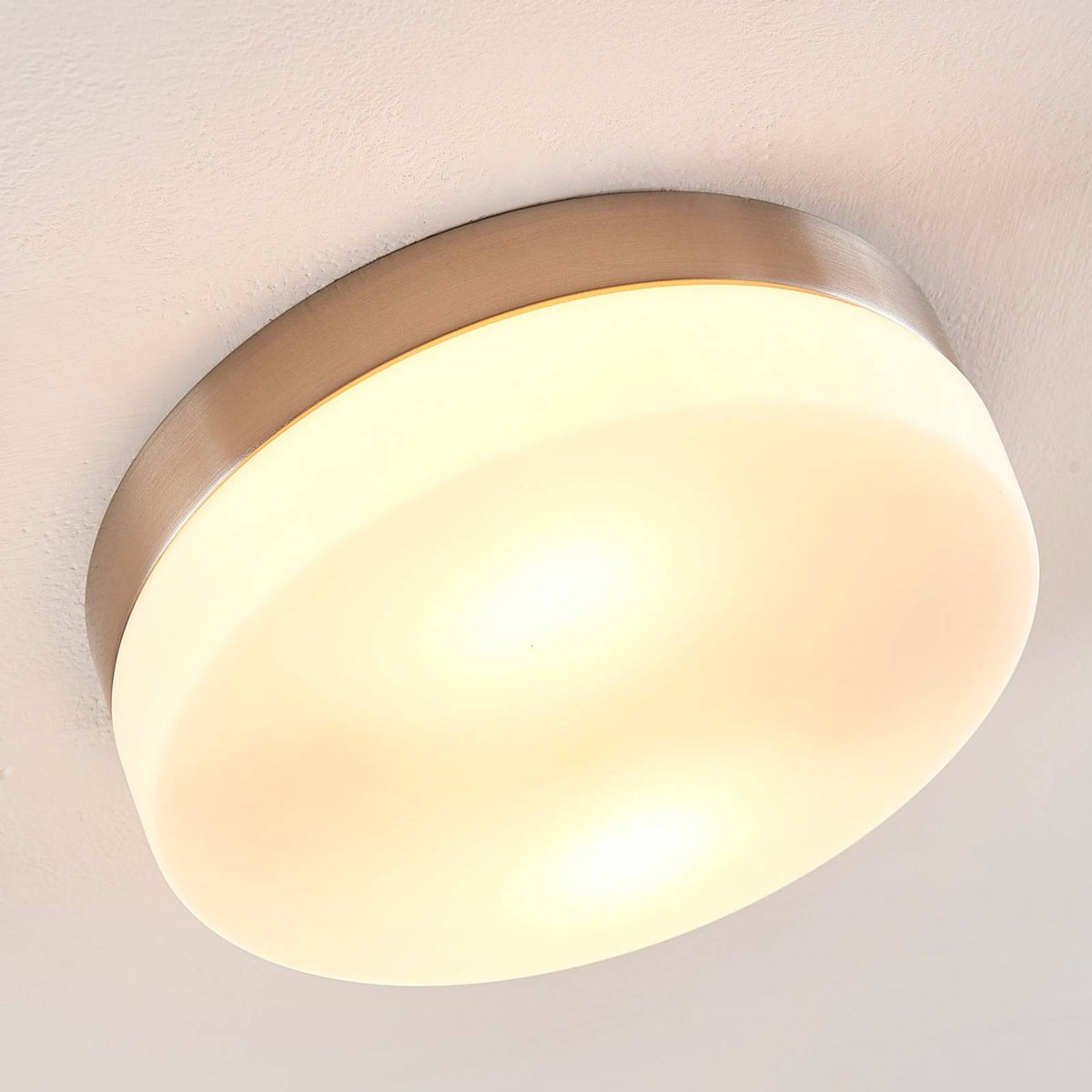 Plafonnier en métal moderne, Amilia blanc, nickel satiné, LINDBY