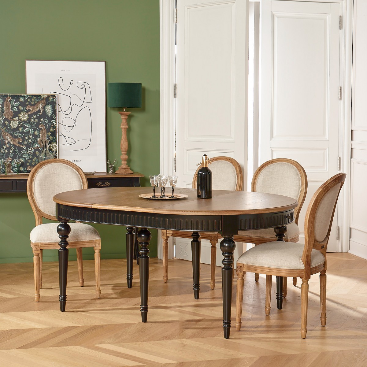 Table ovale en chêne 5 rallonges 6/14 couverts AUDE noire, ROBIN DES BOIS