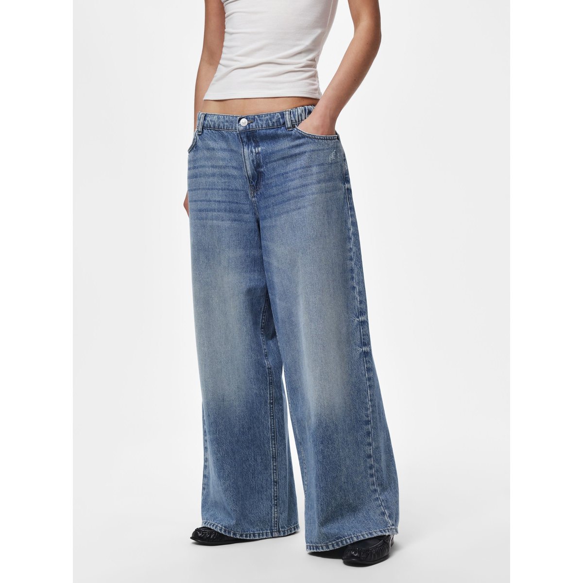 Jean À Coupe Ample medium blue denim, PIECES