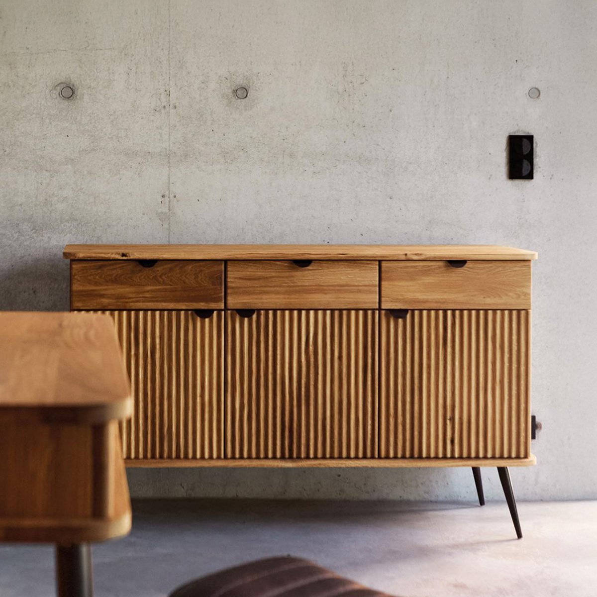 Buffet 144 cm 3 portes 3 tiroirs - Bois massif hêtre - AMALFI naturel, MAISON AUBERTIN