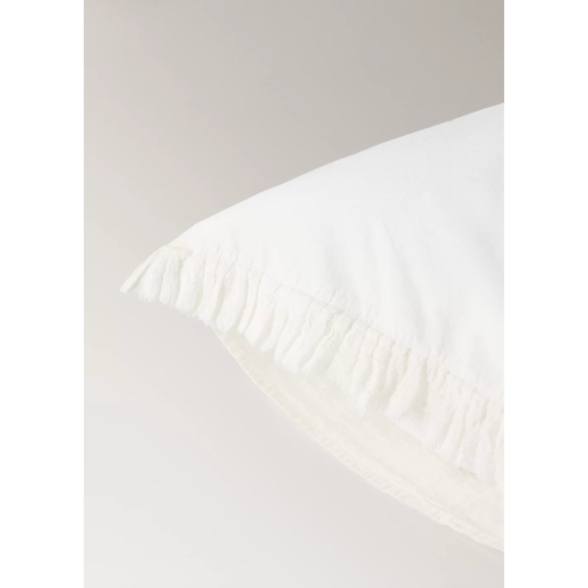 Deux taies d'oreiller coton lavé volant en gaze effiloché 50x75 cm écru, MANGO HOME