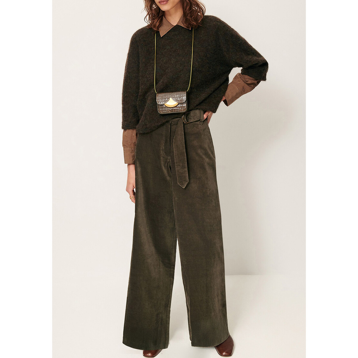 Darm Loose Fit Velour Trousers 90005637, SESSUN