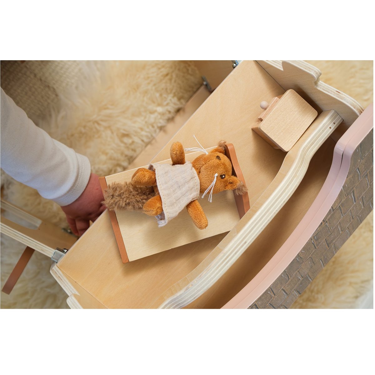 La maison de poupées aux écureuils beige, EGMONT TOYS